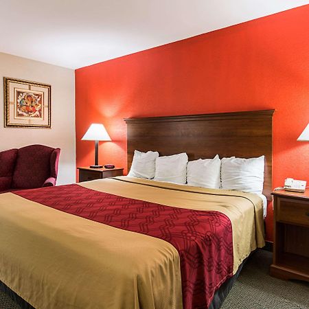 Econo Lodge Andrews Afb Clinton Buitenkant foto